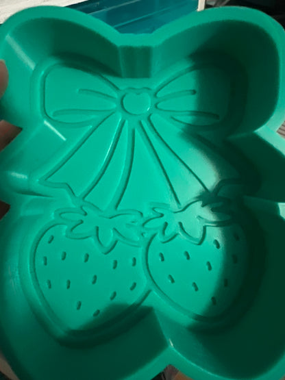 Bow w/ Strawberries (Custom Option Available)